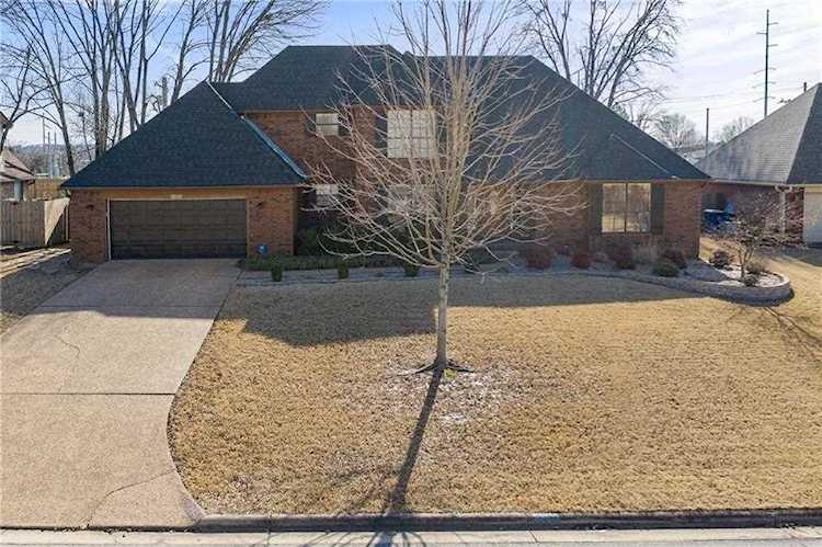 8808 Copper Oaks Ln Fort Smith, AR 72903