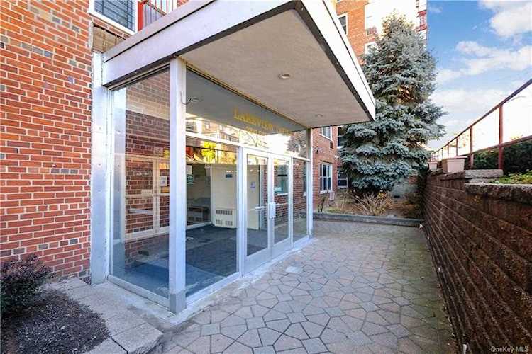 3311 Giles Place #2D Call Listing Agent, NY 10463