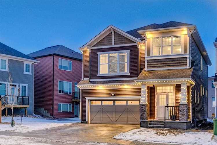 52 Carrington Manor NW Calgary, AB T3P 0Z2