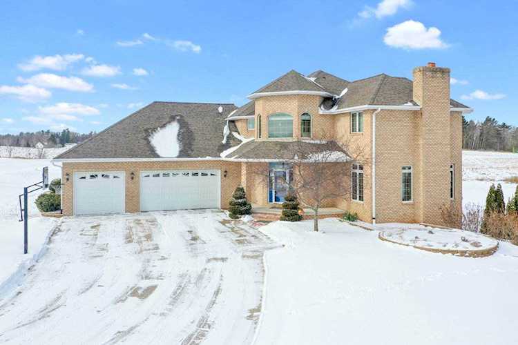 4140 Gemstone Trl Green Bay, WI 54311