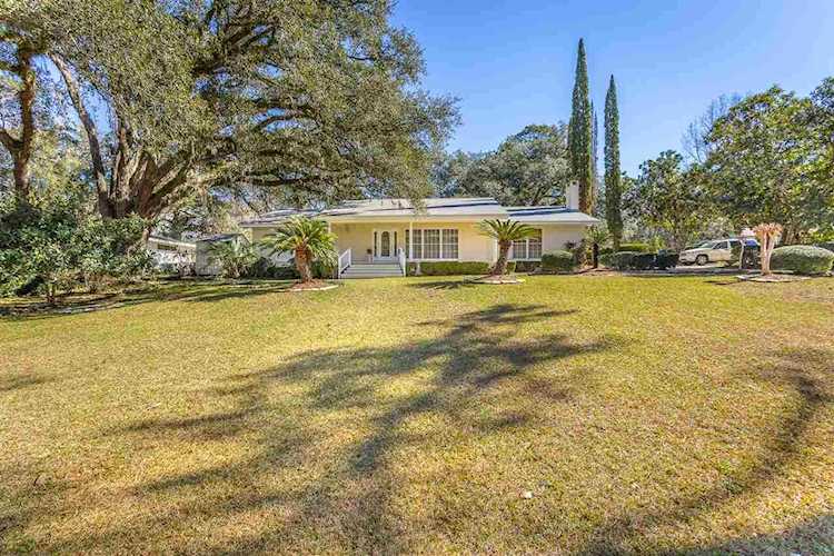 1501 Davis Dr Tallahassee, FL 32317