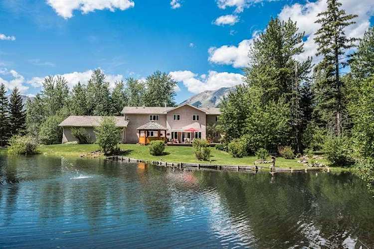 22109 31 Ave Bellevue, AB T0K 0C0