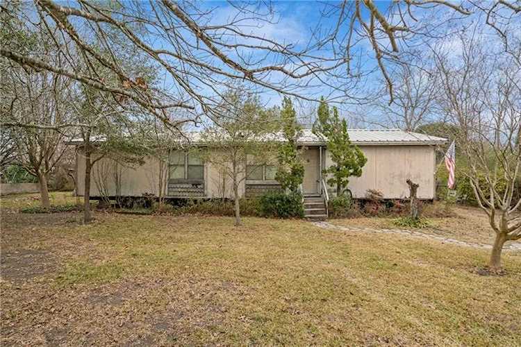 102 Mariah DR Kyle, TX 78640