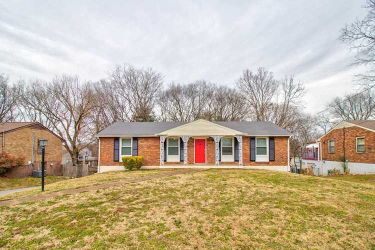 658 Harding Pl Nashville, TN 37211