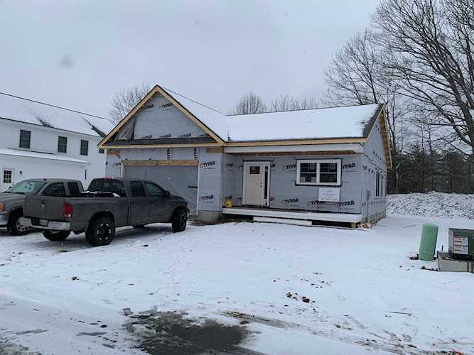 105 Elmaple Dr Westbrook, ME 04092