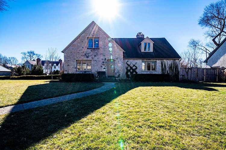 2179 Yorkshire Road Columbus, OH 43221