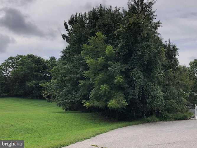 8915 Bayou Ct Owings, MD 20736