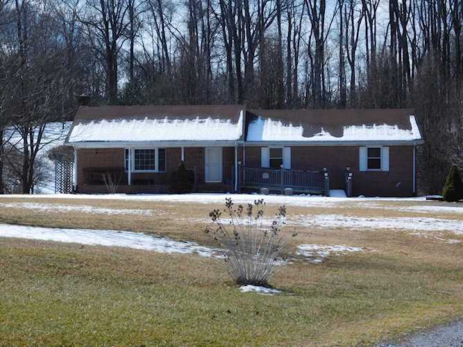 338 Wesley Daleville, VA 24083