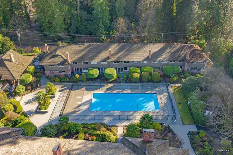 235 Keith Road #107 West Vancouver, BC V7T 1L5