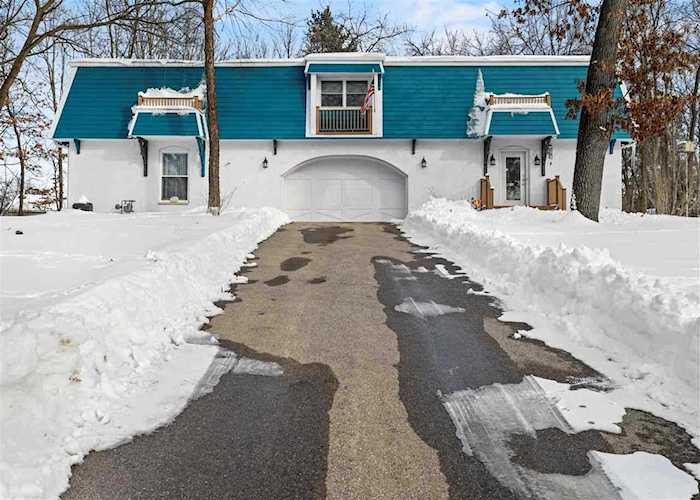 2828 N Bluff River Dr Janesville, WI 53545-0701