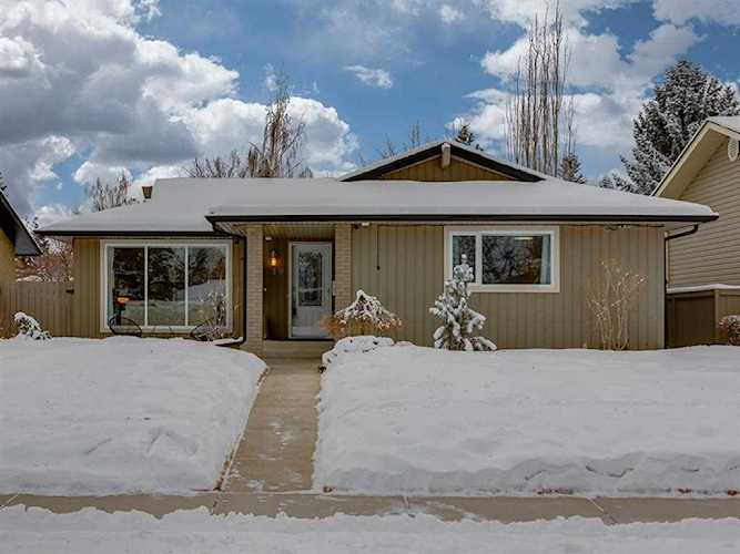 539 Parkridge Dr SE Calgary, AB T2J 5C2