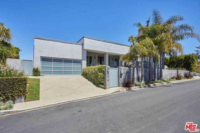 1070 Somera Road Los Angeles, CA 90077