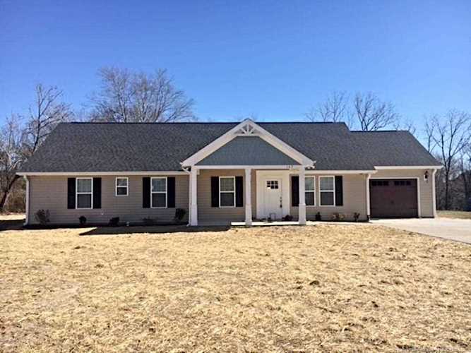 107 Oakland Ave Broadway, NC 27505 | MLS 646809 Photo 1