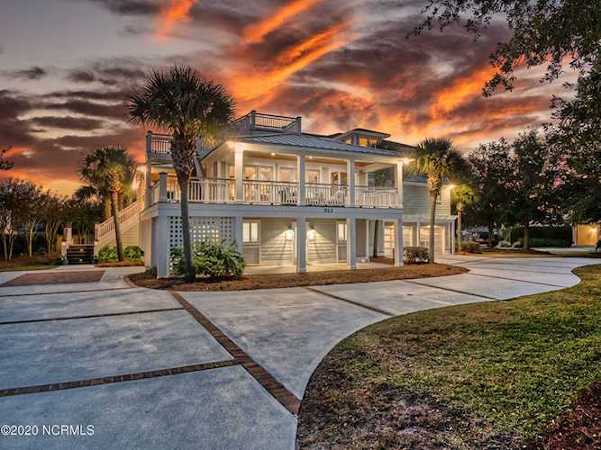 812 Inlet View Drive Wilmington, NC 28409