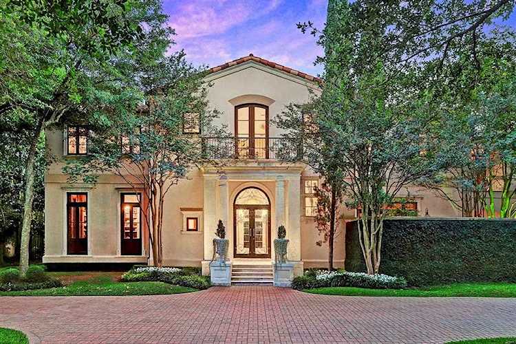 19 West Ln Houston, TX 77019