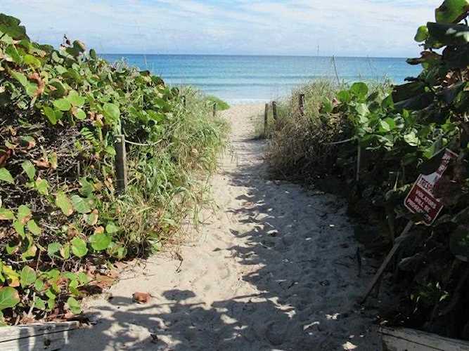 2760 S Ocean Blvd #310 Palm Beach, FL 33480