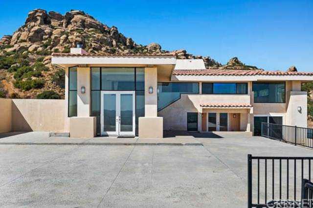 500 Thompson Avenue Chatsworth, CA 91311