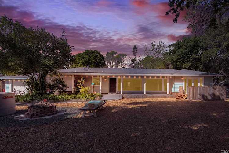 5097 Solano Ave Napa, CA 94558