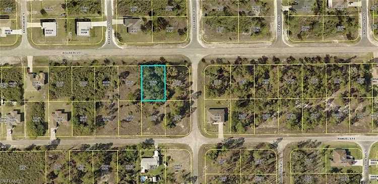728 Jaguar Blvd Lehigh Acres, FL 33974 | MLS 221009469 Photo 1