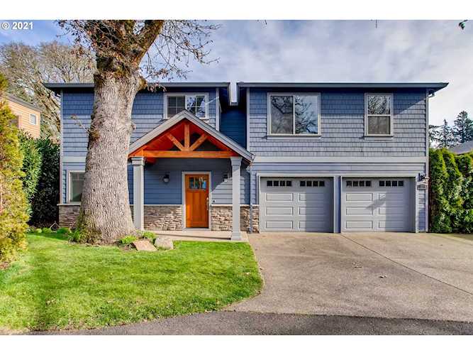 4846 Lower Dr Lake Oswego, OR 97035