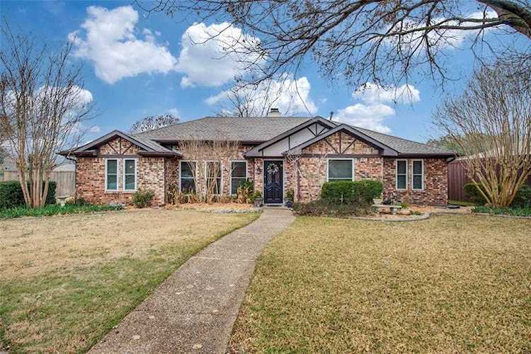 2409 Winnsboro Court Plano, TX 75075