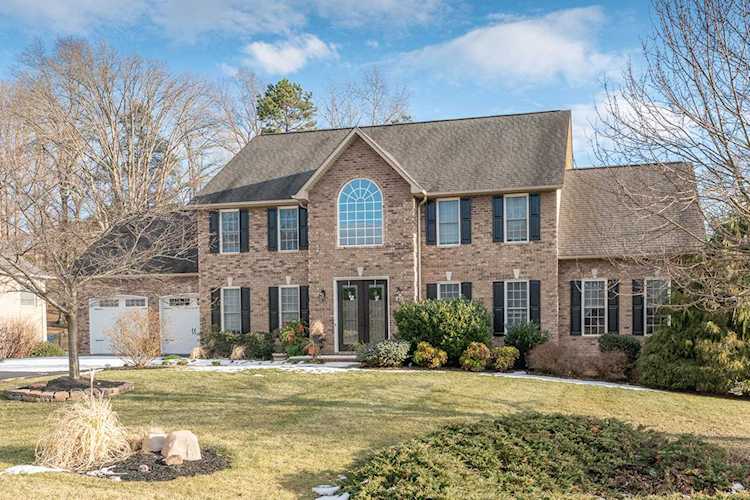 100 Stonewall Daleville, VA 24083