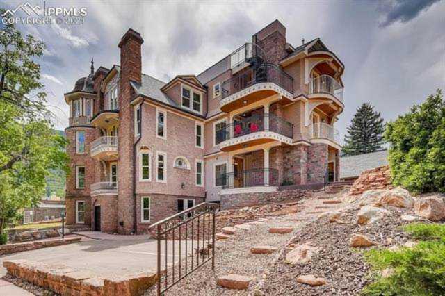 2 Grand Avenue Manitou Springs, CO 80829