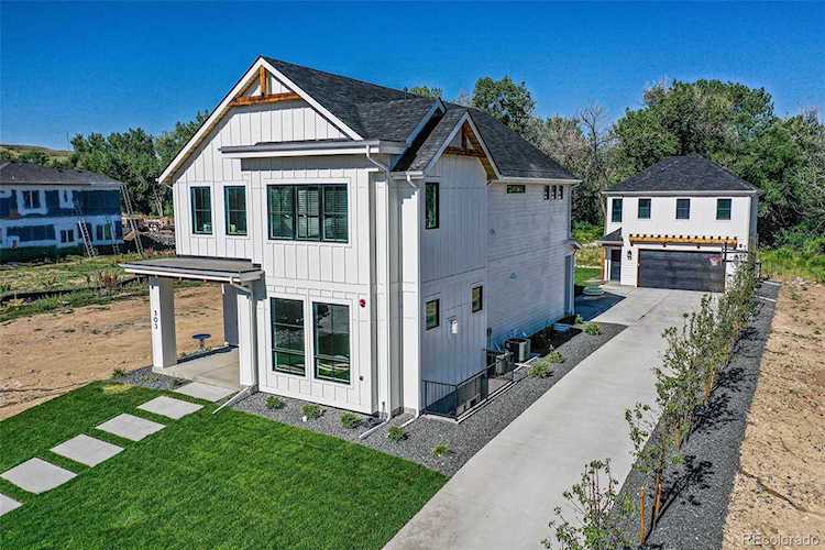1465 Davis Ct Erie, CO 80516