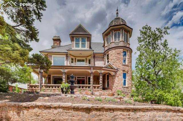2 Grand Avenue Manitou Springs, CO 80829