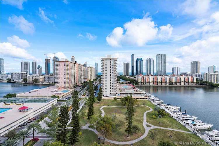 290 174th St #1614 Sunny Isles Beach, FL 33160