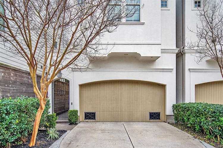 5233 Kiam St Houston, TX 77007