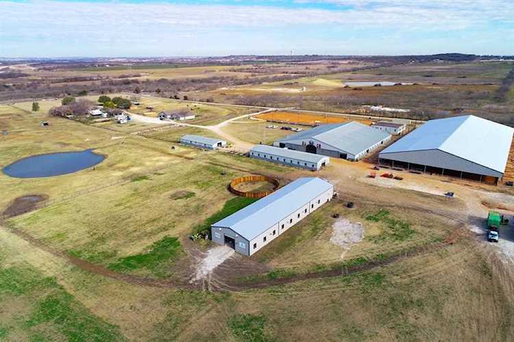 8728 County Road 1016 Road Burleson, TX 76028