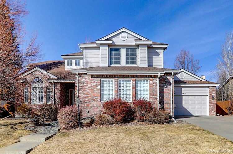 5825 S Ensenada St Aurora, CO 80015 | MLS ® 9400132 Photo 1