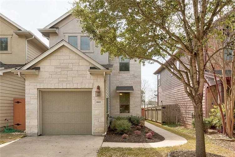 1811 Crown DR Austin, TX 78745