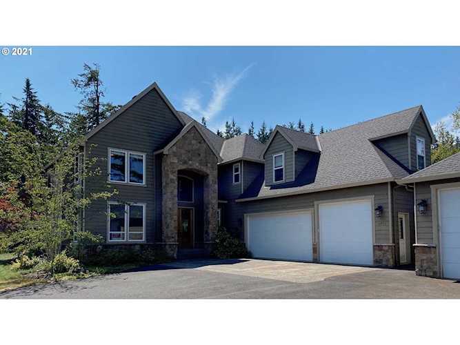16933 S Hattan Rd Oregon City, OR 97045