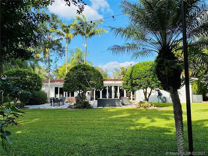 8040 SW 132nd St Pinecrest, FL 33156
