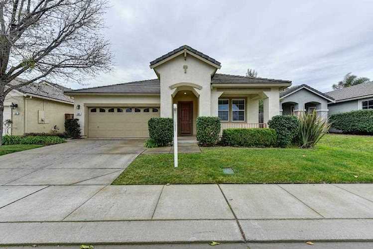 563 Watercolor Lane West Sacramento, CA 95605