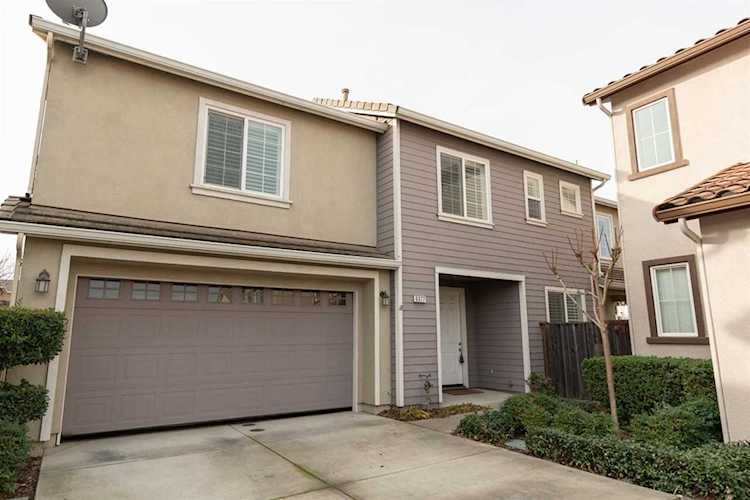6377 Brando Loop Fair Oaks, CA 95628
