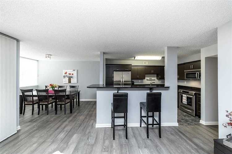 # 203 10025 113 Street Edmonton, AB T5K 2K8