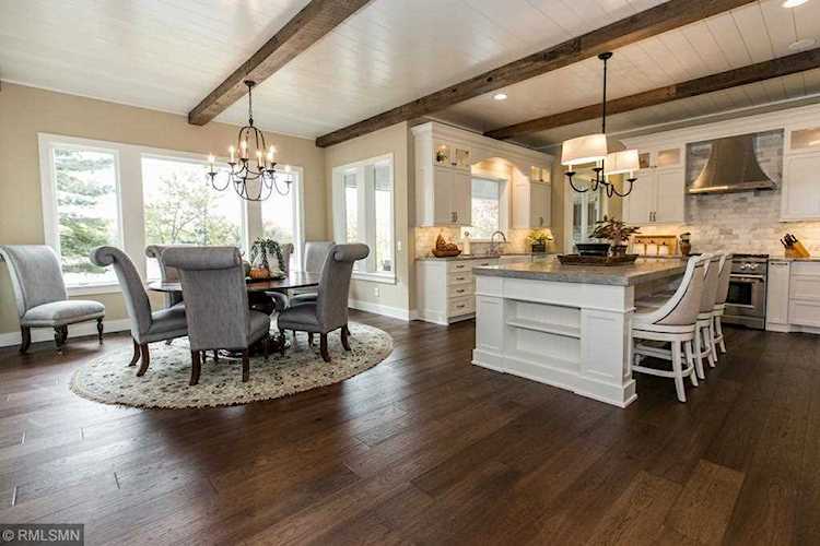 XXX Arcwood Road Mahtomedi, MN 55115