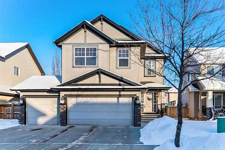 22 Drake Landing Rd Okotoks, AB T1S 2M2