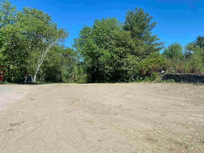 187 Main St Colebrook, NH 03576