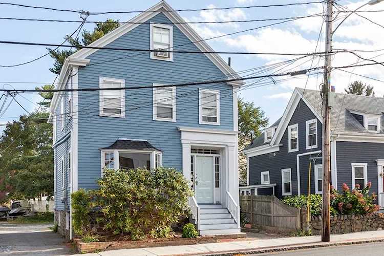 130 Pleasant Marblehead, MA 01945