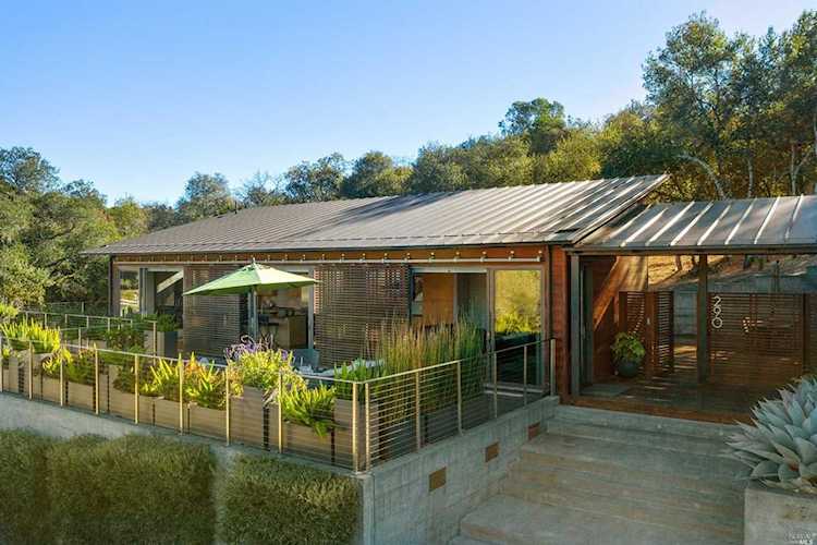 290 Long Acres Place Healdsburg, CA 95448