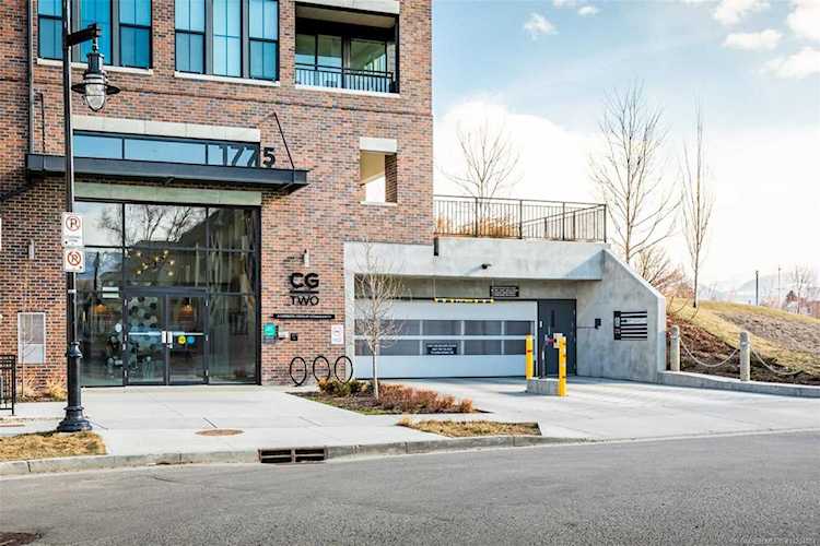 1775 Chapman Place #208 Kelowna, BC V1Y0G3