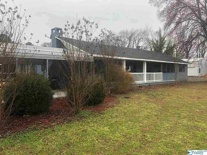 143 Young Drive Owens Cross Roads, AL 35763 | MLS 1774832 Photo 1
