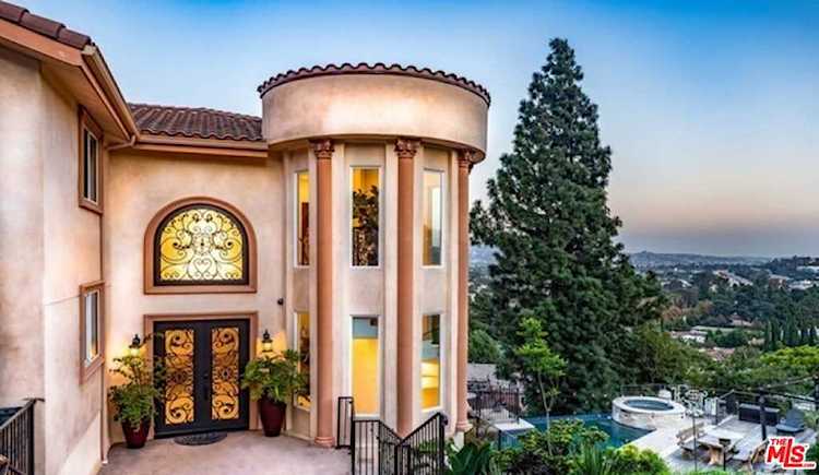 3670 Holboro Drive, Los Angeles, CA 90027 | LuxuryHomesLosAngeles.com Photo 1