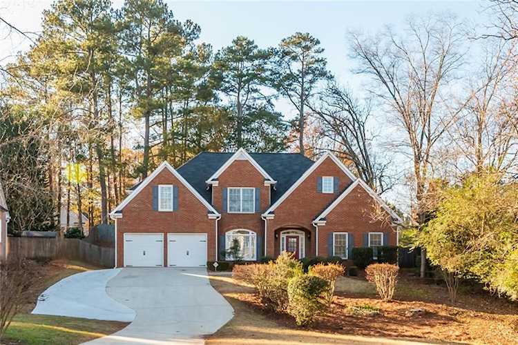 1512 Fallen Leaf Dr SW Marietta, GA 30064 | MLS 6840797 Photo 1