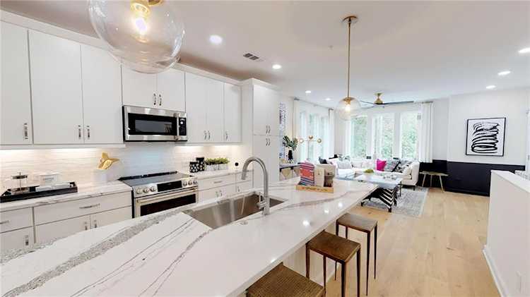 407 Pratt Dr #1101 Atlanta, GA 30315