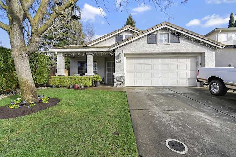 1517 Alyssum Way Roseville, CA 95747